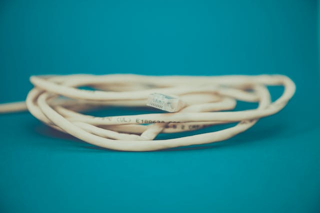 Les câbles Ethernet Cat6, idéals pour les connexions nécessitant une bande passante jusqu'à 10 Gbps